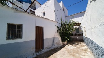 House 3 Bedrooms in Alhaurín el Grande Centro