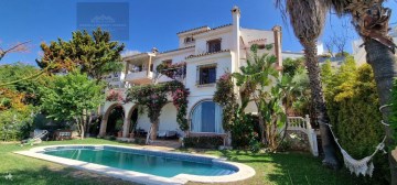 House 7 Bedrooms in Málaga Este