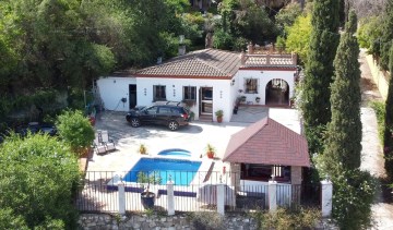 Quintas e casas rústicas 2 Quartos em Coín