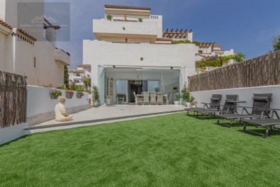 House 4 Bedrooms in La Alcaidesa