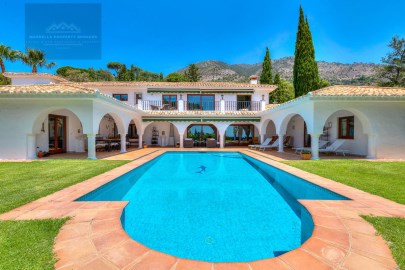 Casa o chalet 8 Habitaciones en La Cala de Mijas