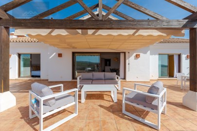 Penthouse 3 Bedrooms in Casares