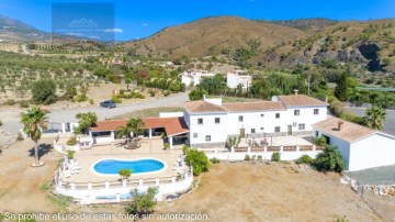 Country homes 6 Bedrooms in Casarabonela