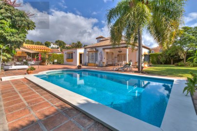 House 4 Bedrooms in La Cala de Mijas