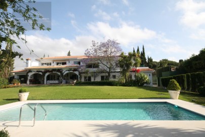 Maison 8 Chambres à Calahonda-Chaparral