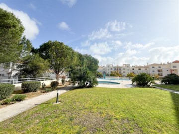 Apartamento 2 Quartos em Albufeira e Olhos de Água