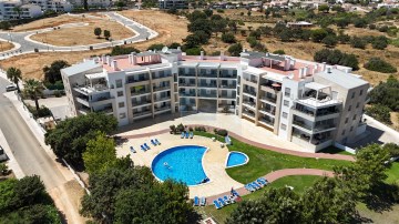 Apartment 2 Bedrooms in Albufeira e Olhos de Água