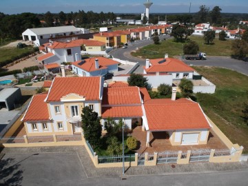 House 6 Bedrooms in Coruche, Fajarda e Erra