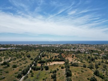 Terreno em Albufeira e Olhos de Água