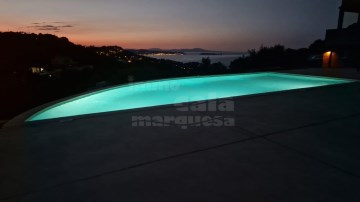 House 3 Bedrooms in Begur