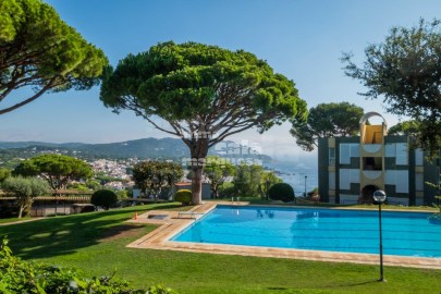 Apartamento con vistas a mar, jardin, piscina y te