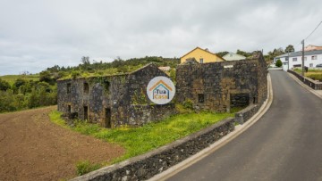 Moradia 2 Quartos em Calheta