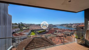 Apartamento 3 Quartos em Santa Marinha e São Pedro da Afurada