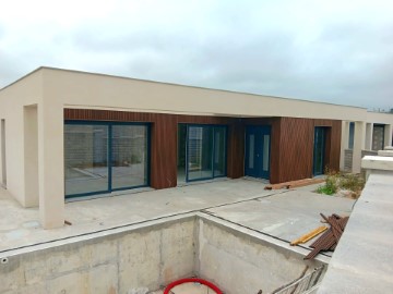 House 3 Bedrooms in Lourinhã e Atalaia
