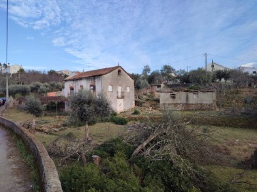 Maison 3 Chambres à Alvares