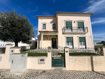 Maison 4 Chambres à Atouguia da Baleia