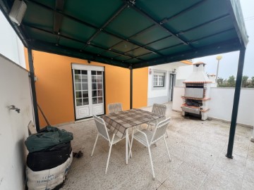 Apartamento 2 Quartos em Atouguia da Baleia