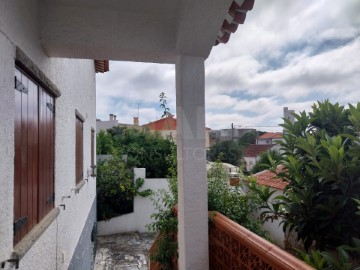 House 6 Bedrooms in Bombarral e Vale Covo