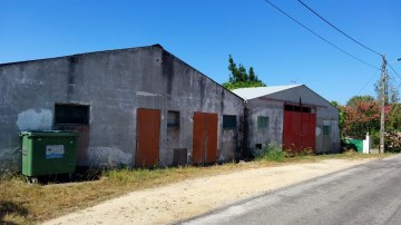 Industrial building / warehouse in Arazede