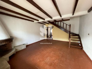 House 4 Bedrooms in Lourinhã e Atalaia