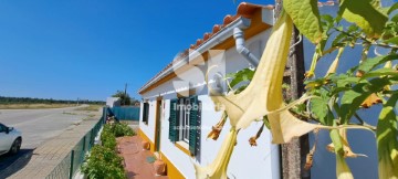 House 3 Bedrooms in Santa Margarida da Coutada