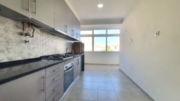 Apartamento 3 Quartos em Corroios