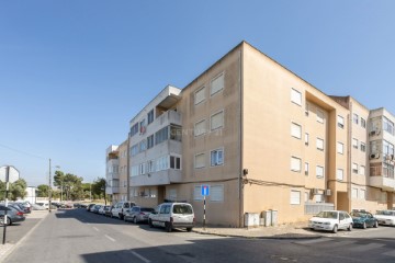 Appartement 2 Chambres à Charneca de Caparica e Sobreda