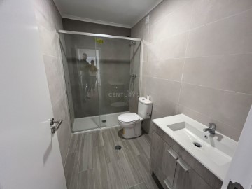 Apartamento 1 Quarto em Caparica e Trafaria