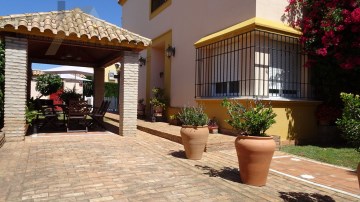 House 4 Bedrooms in Condequinto