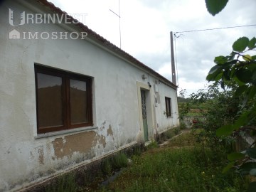 Quintas e casas rústicas em Alferce