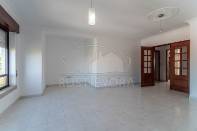 Apartamento T3 - Évora - Vila Lusitano -Rustiévora