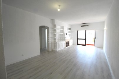 Piso 2 Habitaciones en Albufeira e Olhos de Água