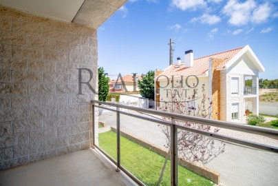 Moradia T4+1 em condominio privado com piscina