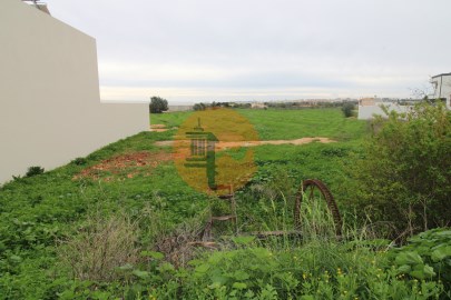 Lote terreno # Construção moradia # T4 # Faro # Al