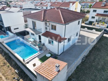 Villa for sale in Central Portugal