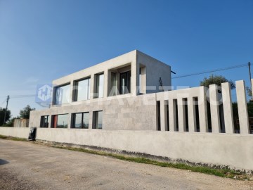 Villa for sale in Tomar Moradia para venda em Toma