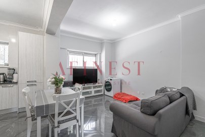 APARTAMENTO T2 -- LUMIAR, LISBOA -- FOR RENT -- AF