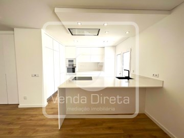 Apartment 4 Bedrooms + 1 Duplex 4E - Luz Montijo -