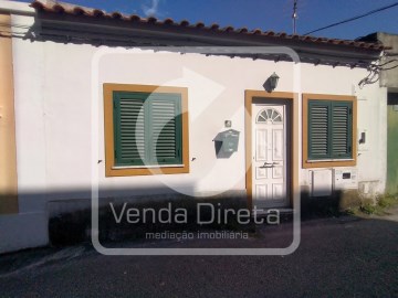 Moradia T1 - Seixal _ Venda direta imobiliária Bar