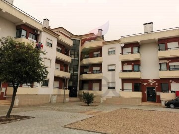 Apartment 3 Bedrooms in Alpiarça