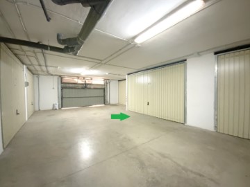 Garage in Sesué