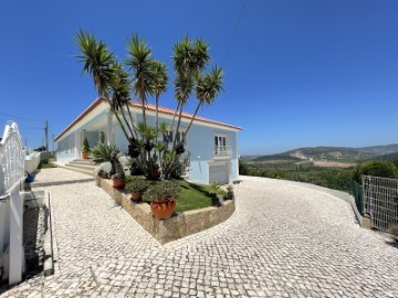 Casa o chalet 3 Habitaciones en União Freguesias Santa Maria, São Pedro e Matacães