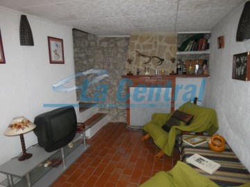 House 3 Bedrooms in Rossell