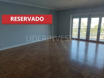 Apartamento T3, Quinta dos Barros, Lisboa