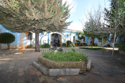 Casa de família com 5 quartos no centro do Algarve