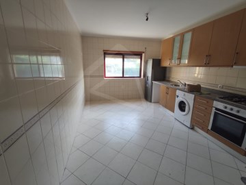 Apartamento T3 em Oliveira de Azeméis - Arrendamen