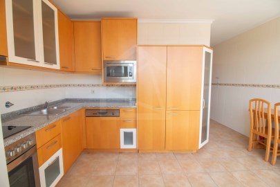 Apartamento T3 no centro de São João da Madeira