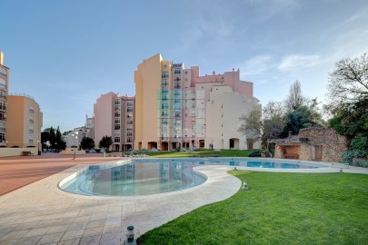 Apartamento T3 - Cascais-Gandarinha (000)