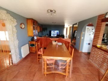 House 5 Bedrooms in Montessol-Can Carreras