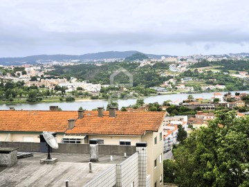 Apartamento T2 em Oliveira do Douro